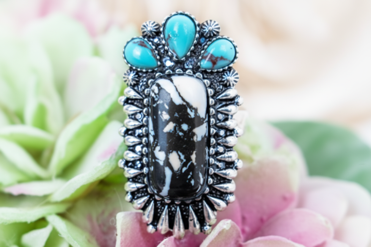 Black Twilight Trail Silvertone Stretch Ring