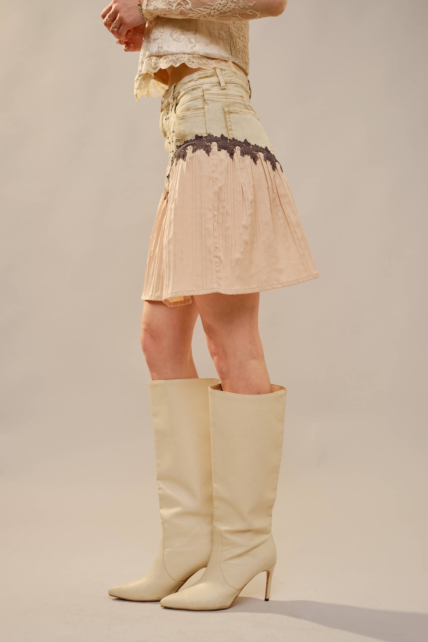 23639S Western Stitch Pleated Denim Skirt
