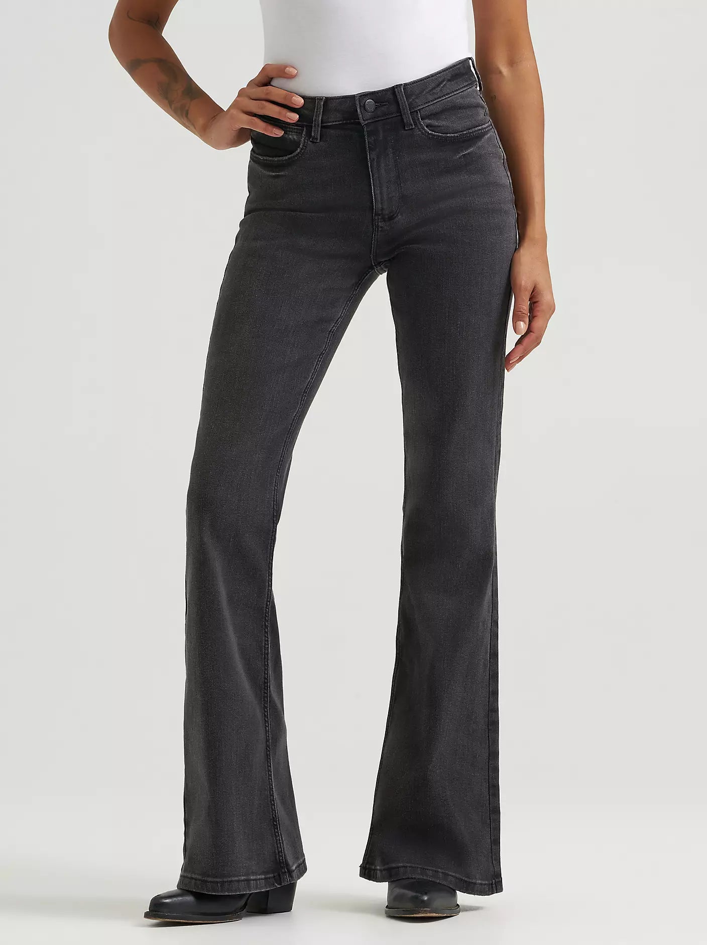 Women's Wrangler® Fierce Flare Jean-Black