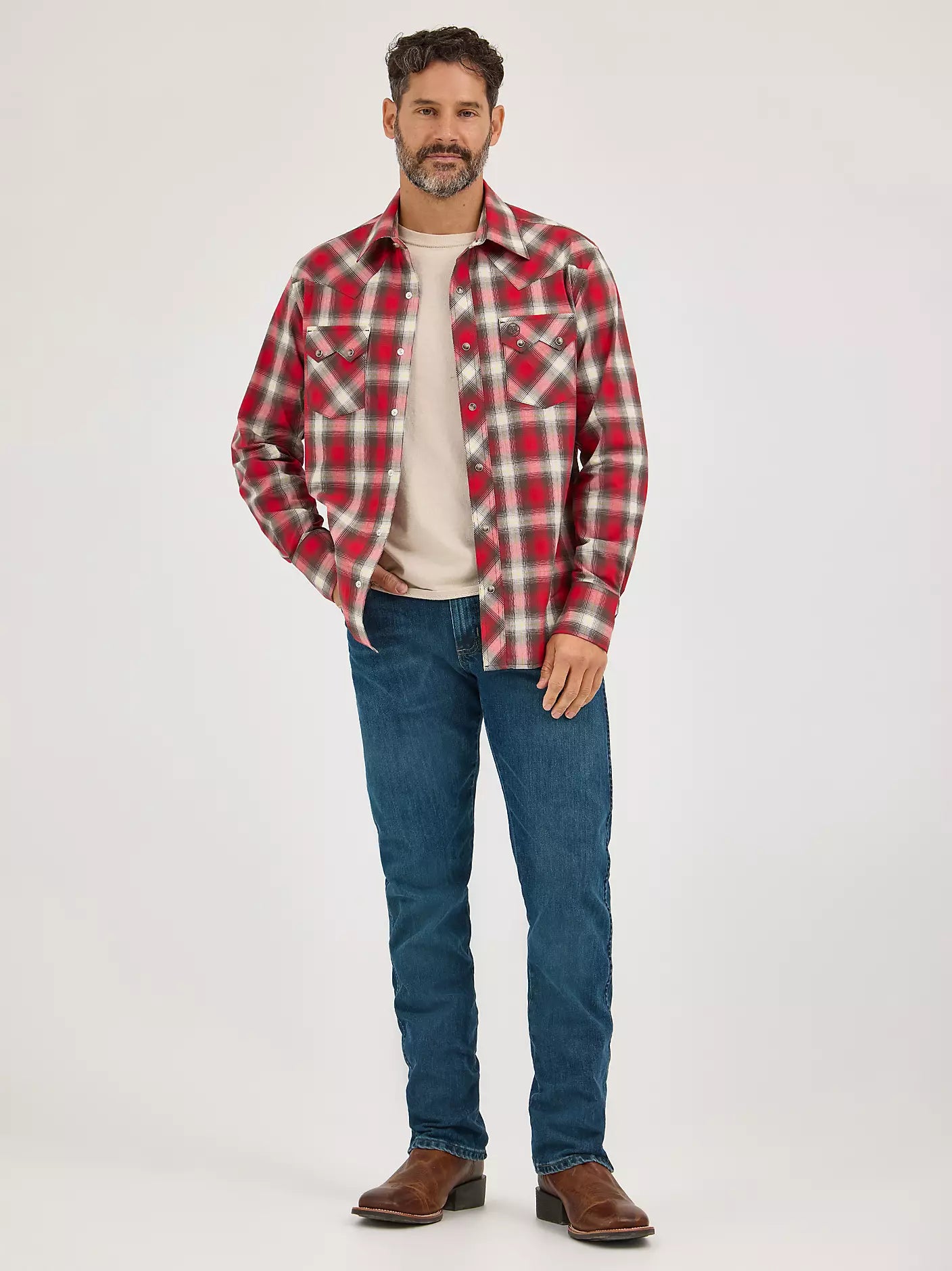 Men's Wrangler Retro® Long Sleeve Sawtooth Snap Pocket Western Shirt