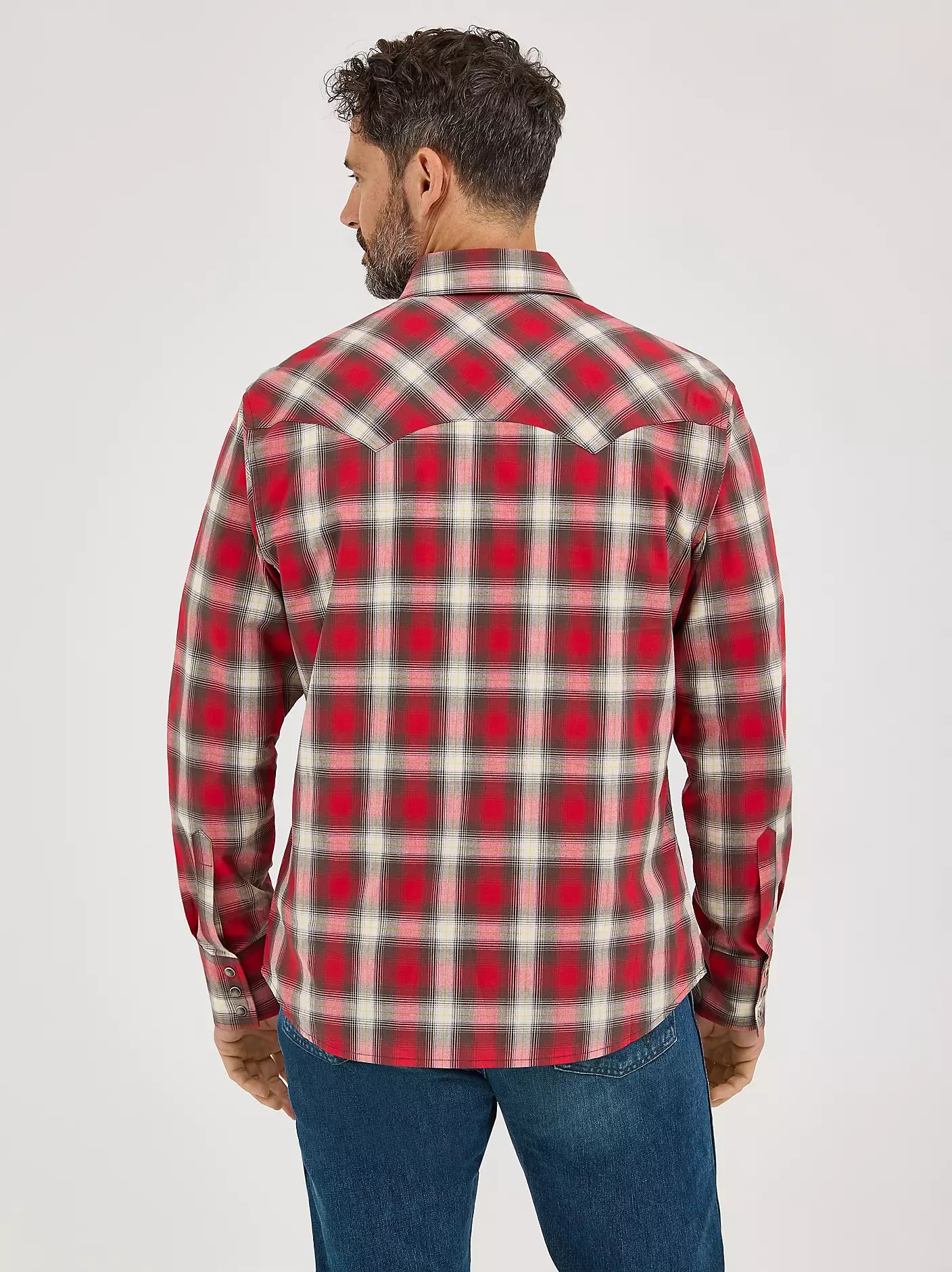 Men's Wrangler Retro® Long Sleeve Sawtooth Snap Pocket Western Shirt