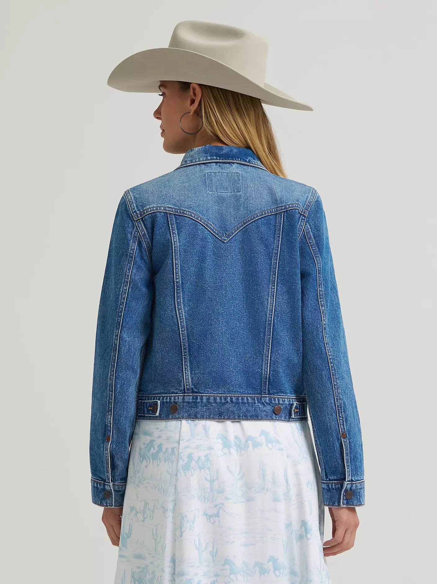 Women's Wrangler Iconic Western Denim Jacket