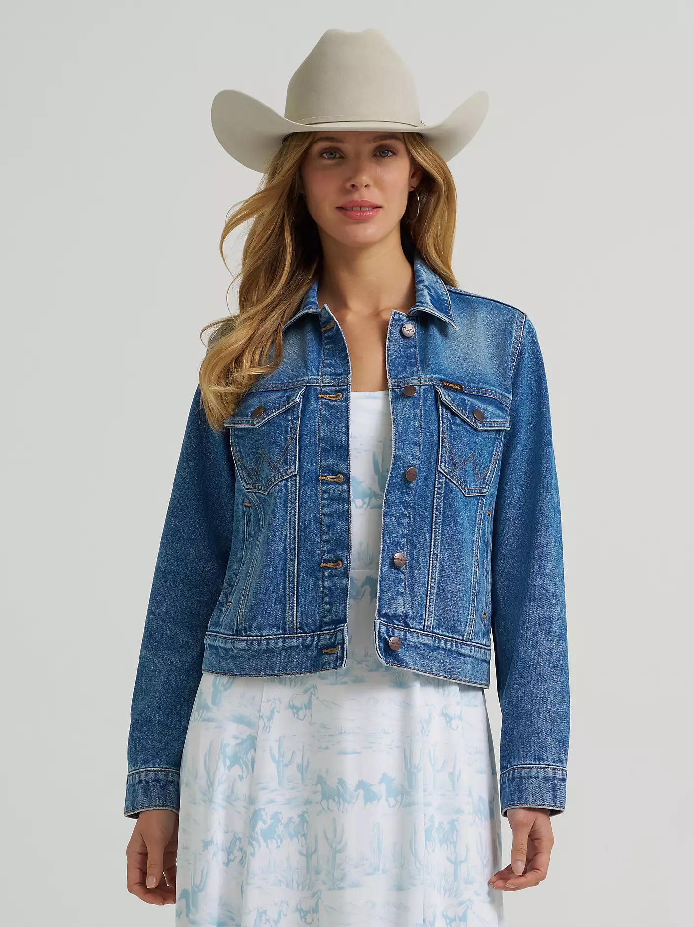 Women's Wrangler Iconic Western Denim Jacket