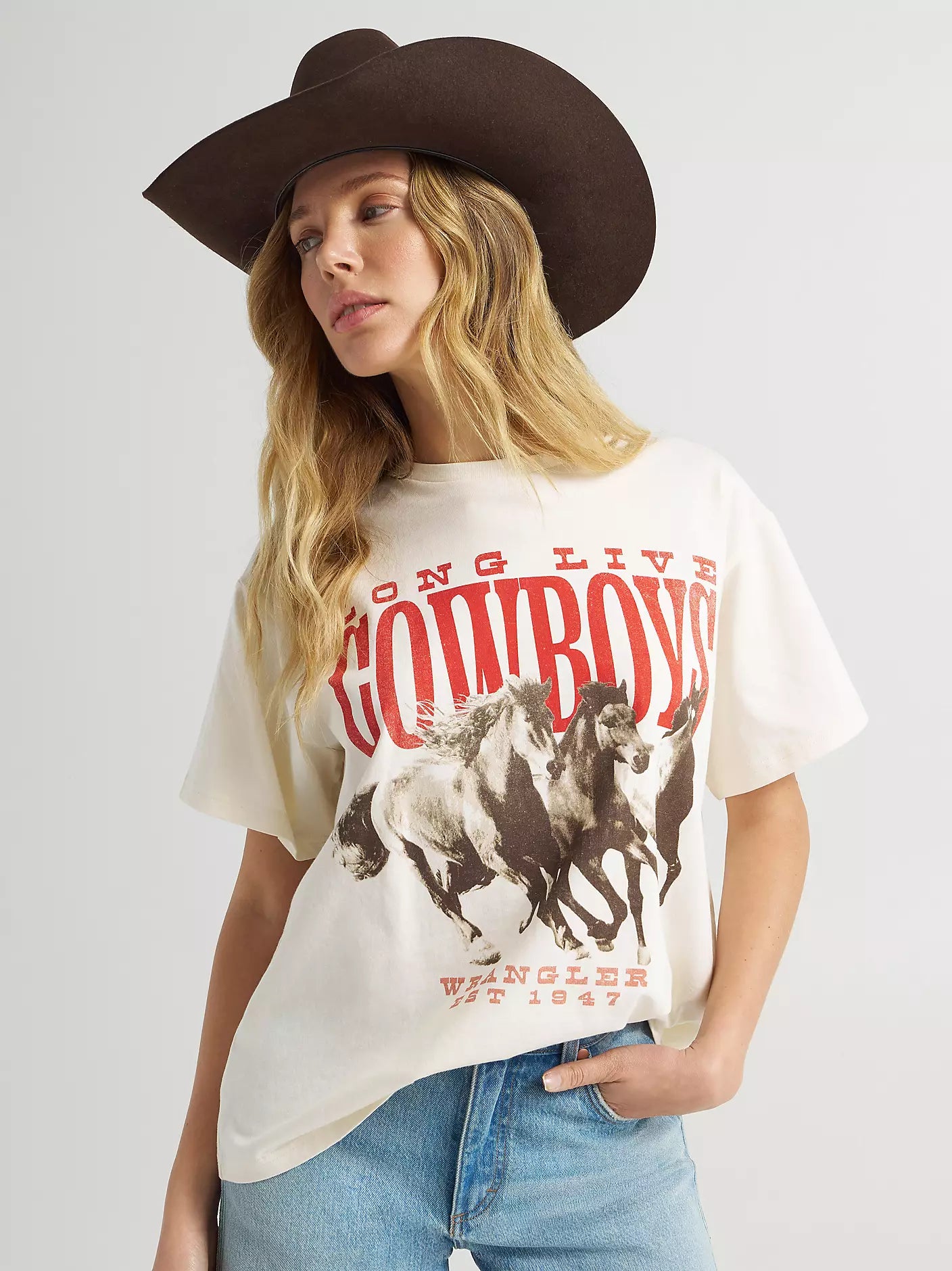Wrangler Retro® Graphic Short Sleeve T-Shirt - Girlfriend Fit - Egret - 112375874