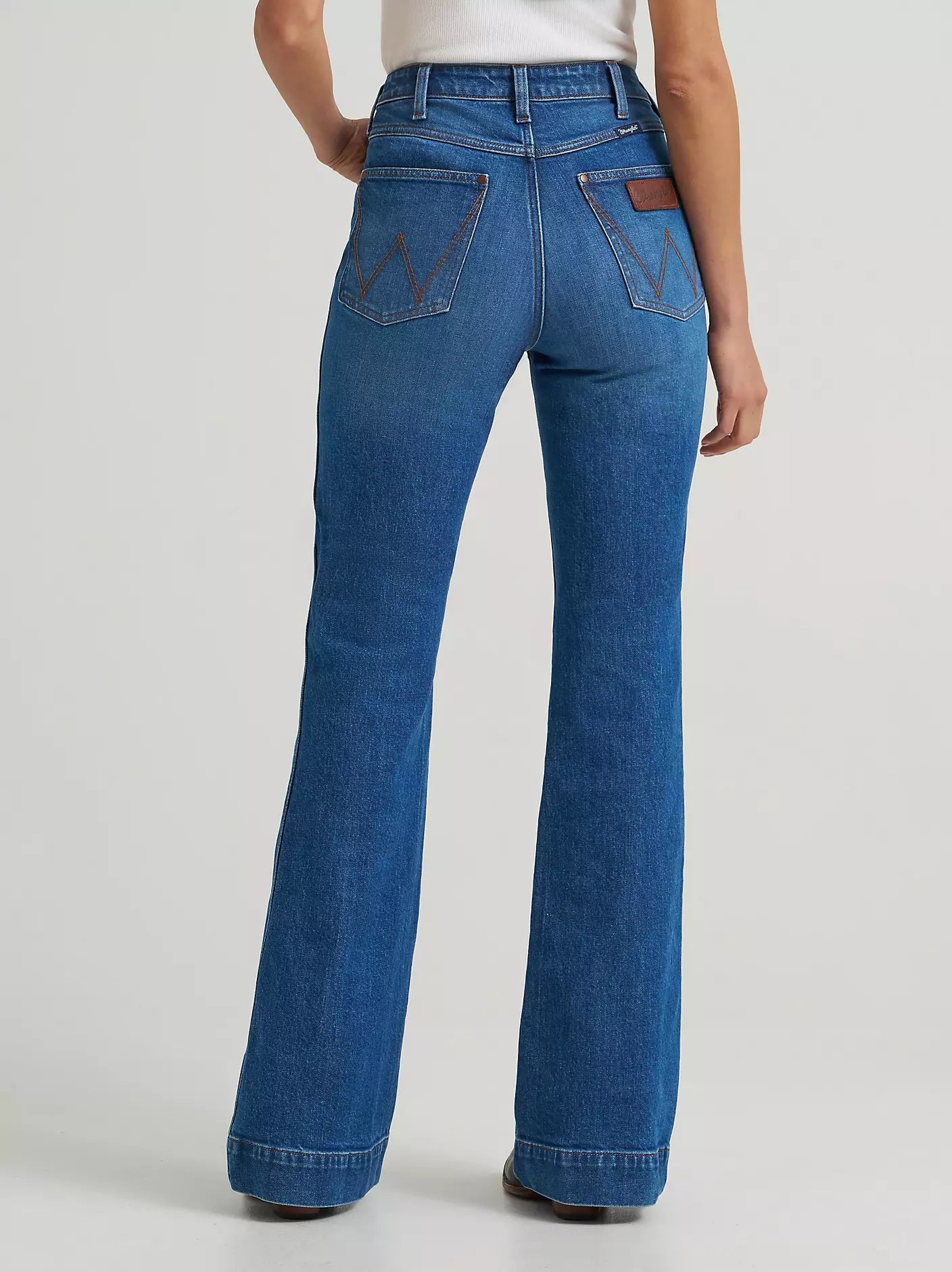 Women's Wrangler Retro® Bailey High Rise Trouser Jean