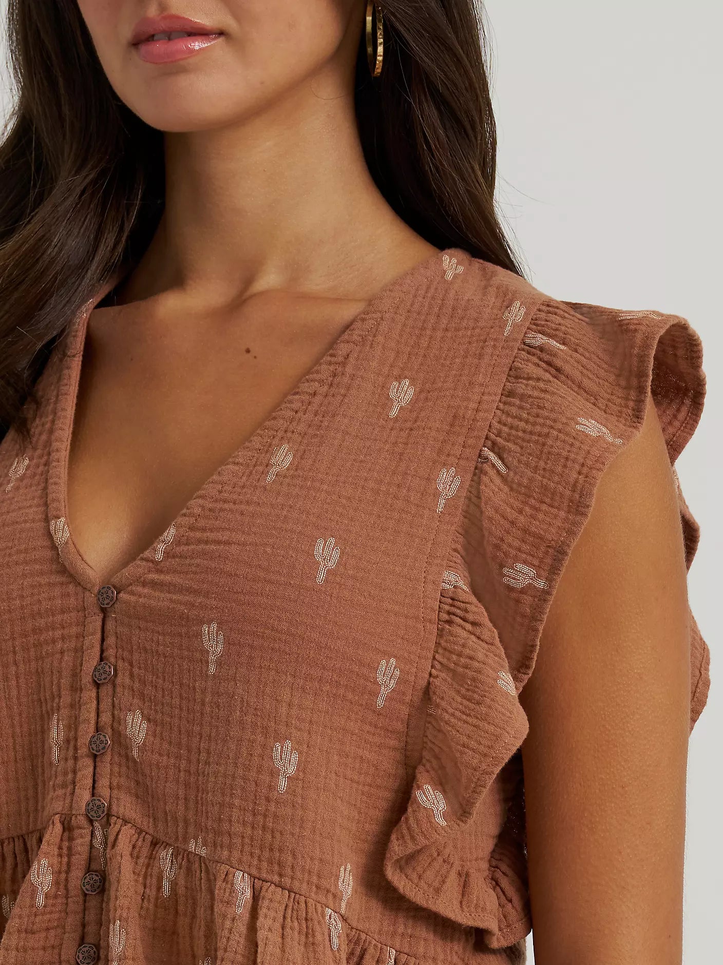 Women's Gauzy Flutter Sleeve Blouse-Brown