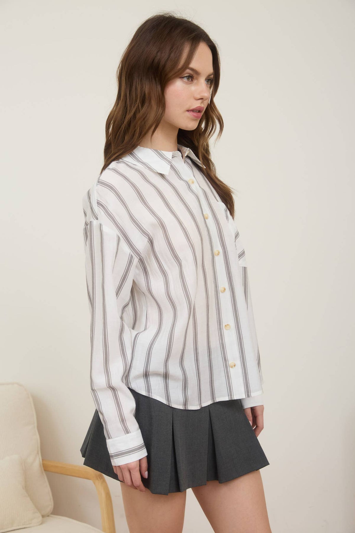 STRIPE LONG SLEEVE COLLARED BUTTON DOWN SHIRT