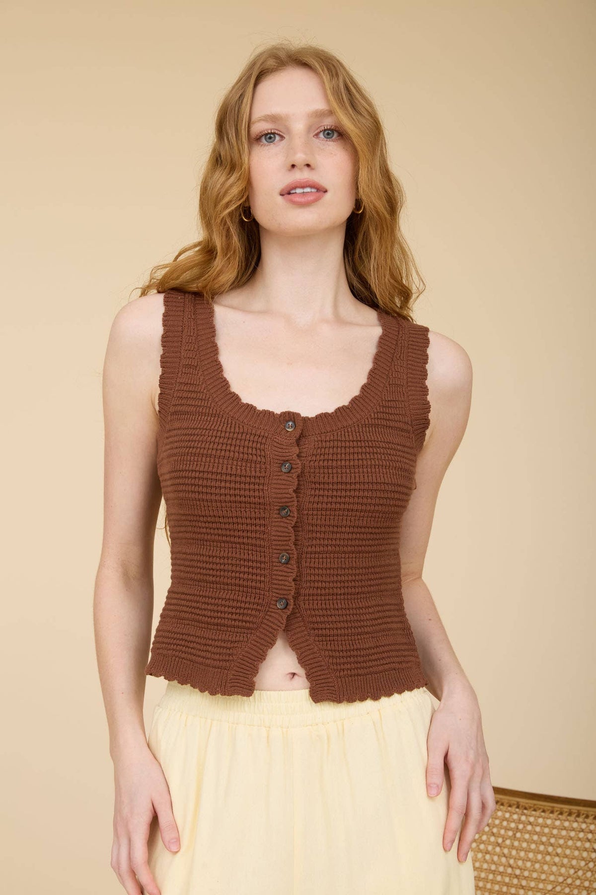 CROCHET KNIT BUTTON DOWN SCALLOPED KNIT VEST
