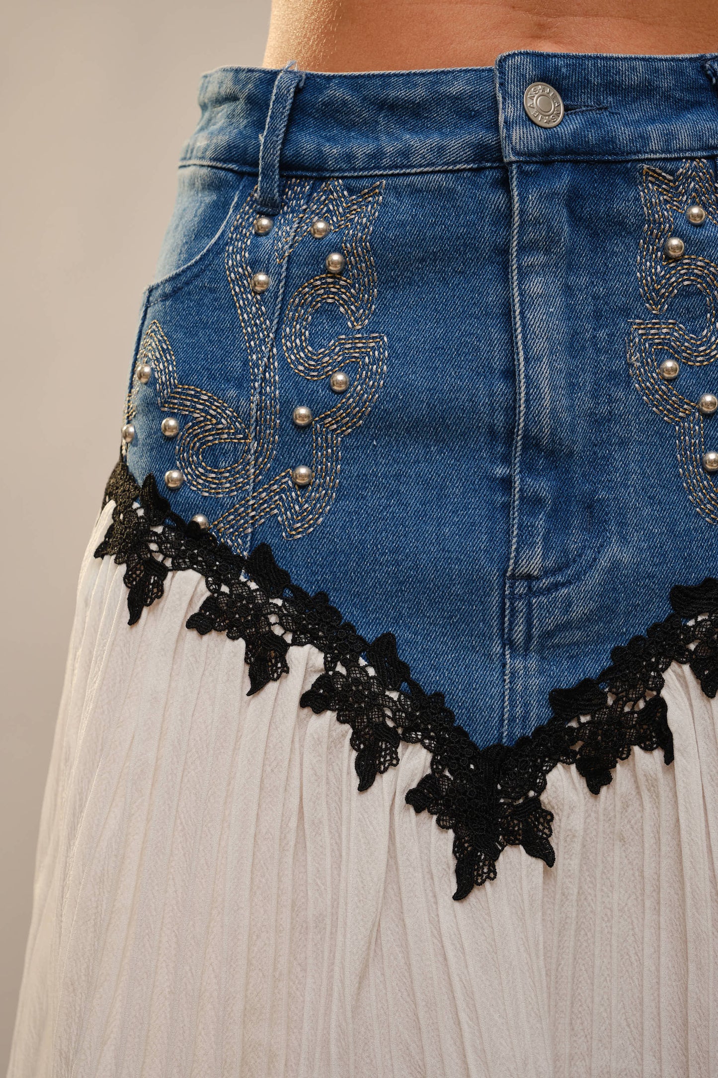 23639S Western Stitch Pleated Denim Skirt