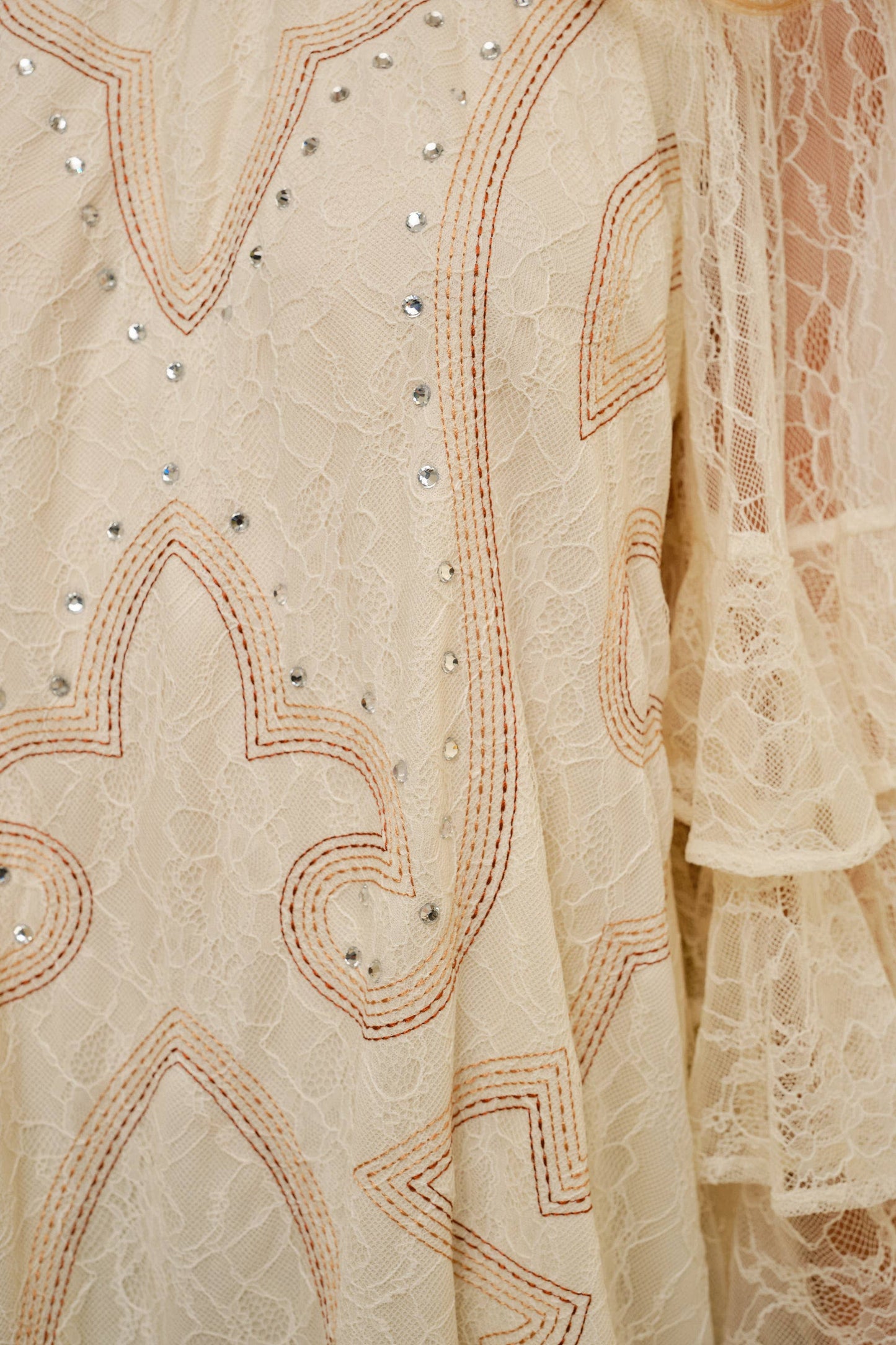 23729D 	Round Neck Western Embroidery Ruffle Sleeve Dress