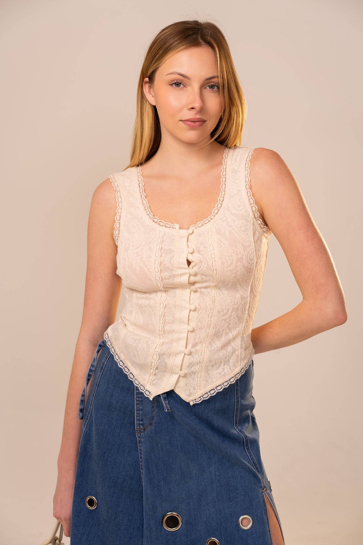 95847T Lace Button Front Corset Top