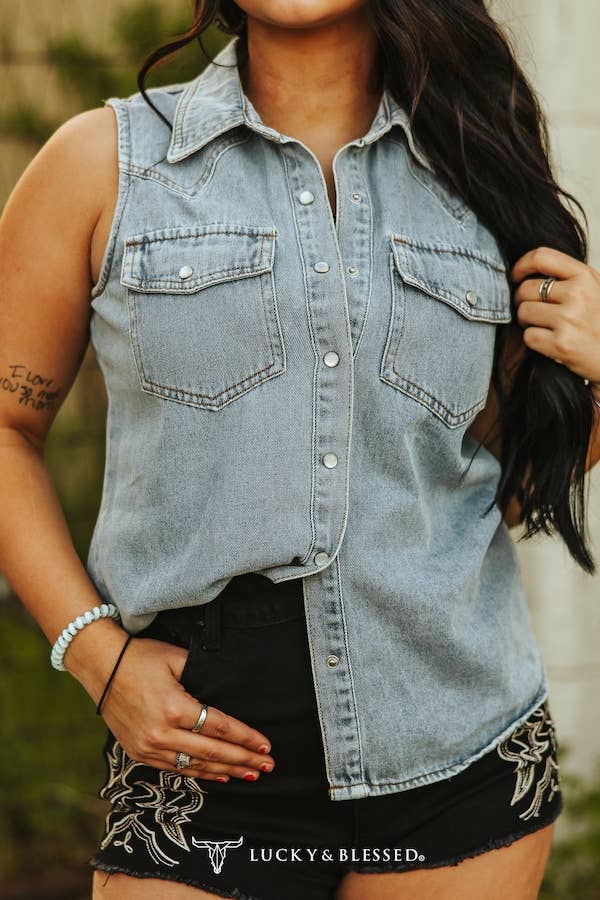Plus Size Vintage Acid Wash Sleeveless Western Denim Shirt