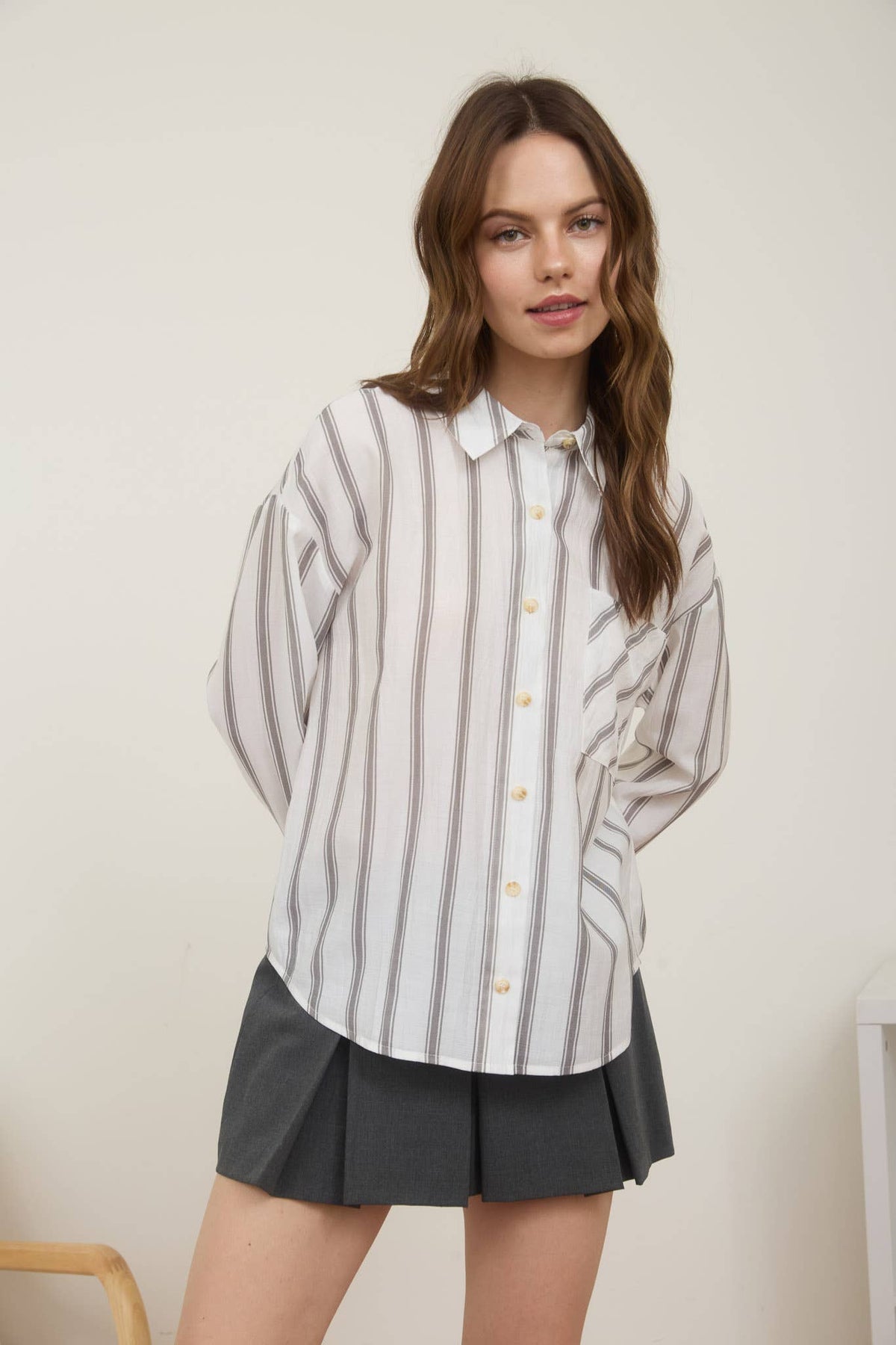 STRIPE LONG SLEEVE COLLARED BUTTON DOWN SHIRT