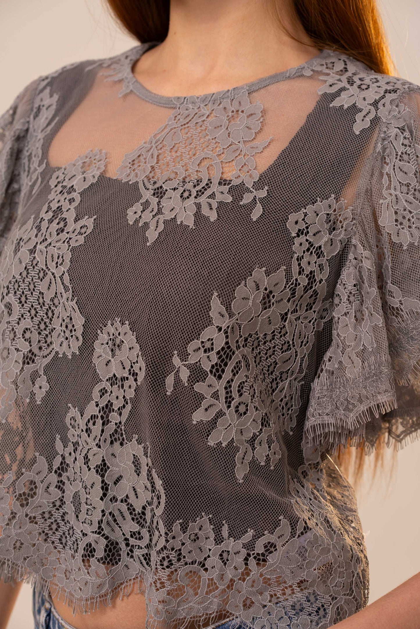 95817T Flutter Sleeve Cropped Lace Top