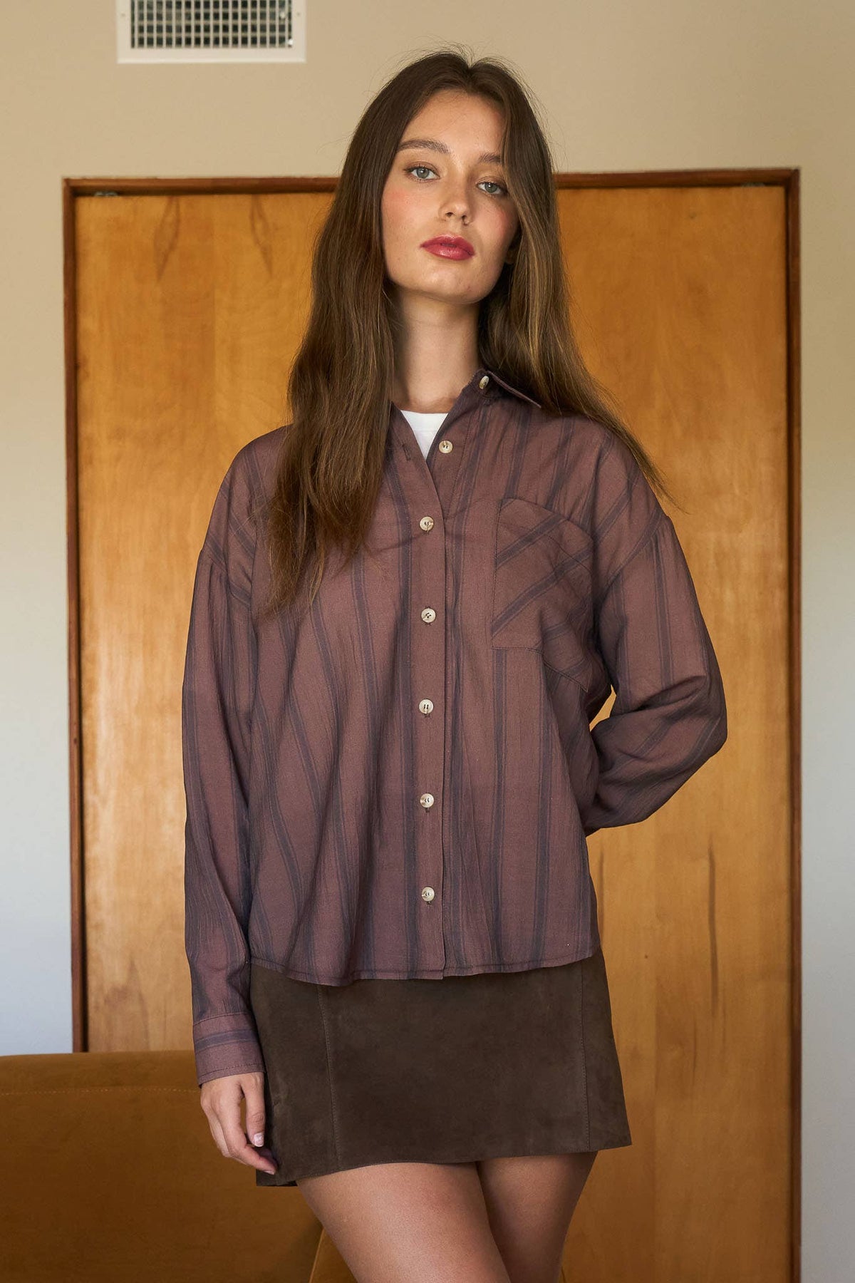 STRIPE LONG SLEEVE COLLARED BUTTON DOWN SHIRT