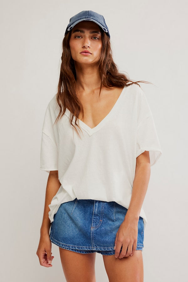 NINA TEE V