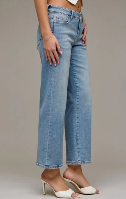(ELLA) CROPPED CLASSIC STRAIGHT
