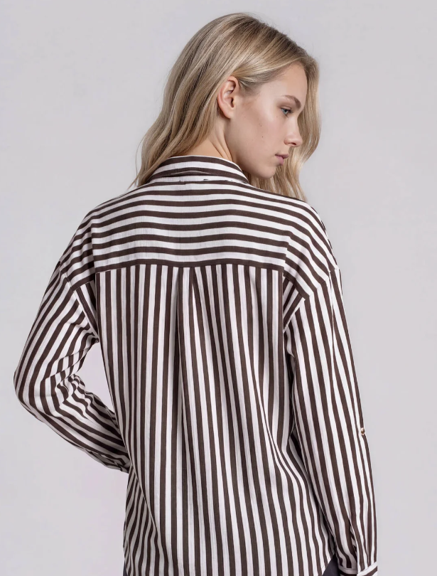 VERTICAL STRIPE COLLARED BUTTON DOWN SHIRT
