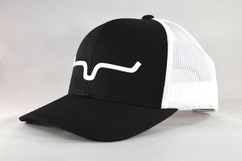 Weekly Trucker Hat- BLACK&WHITE