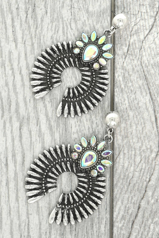 Western Ribbed Crystal Embellished Blossom Earrings