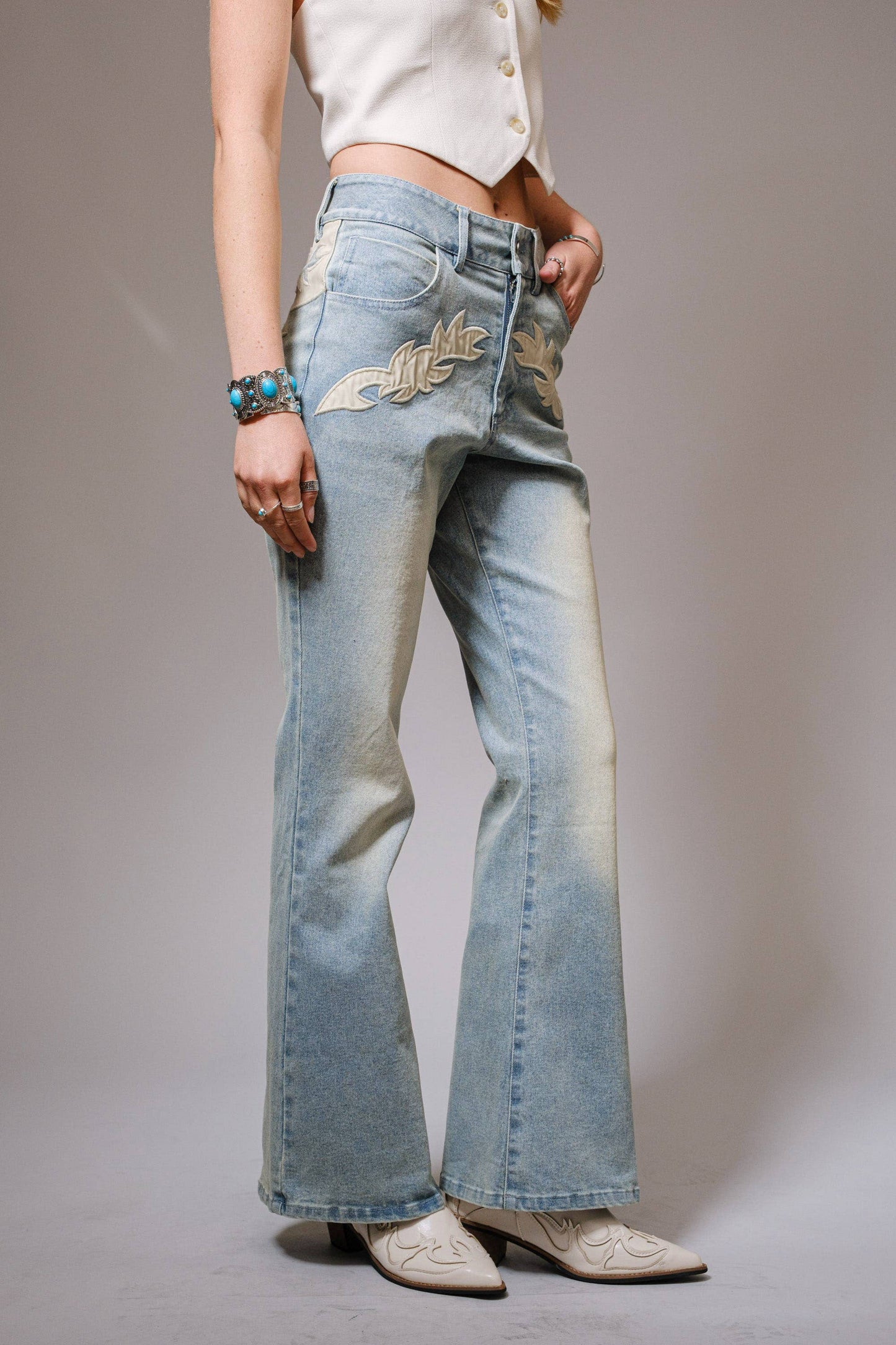 23425P - Western Contrast Patch Denim Jeans
