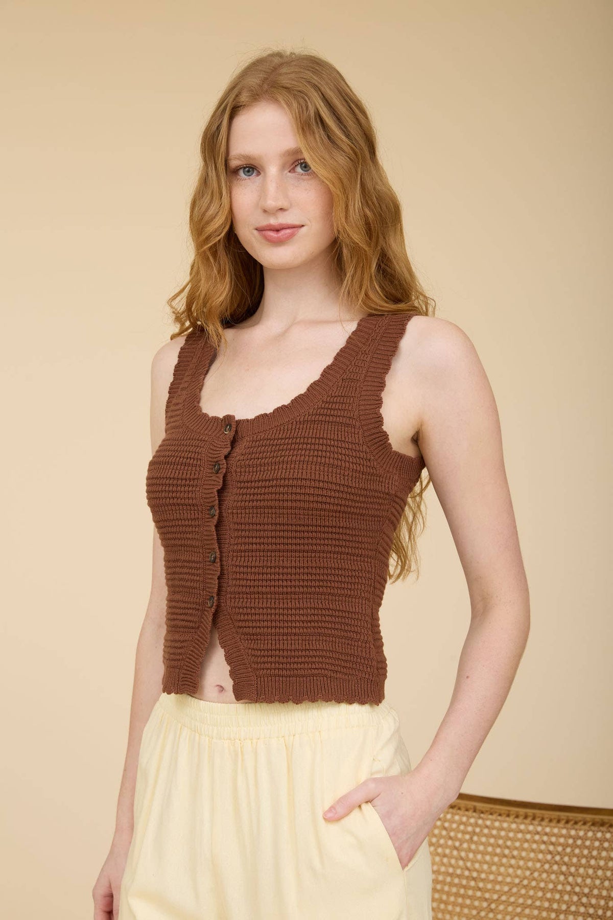 CROCHET KNIT BUTTON DOWN SCALLOPED KNIT VEST