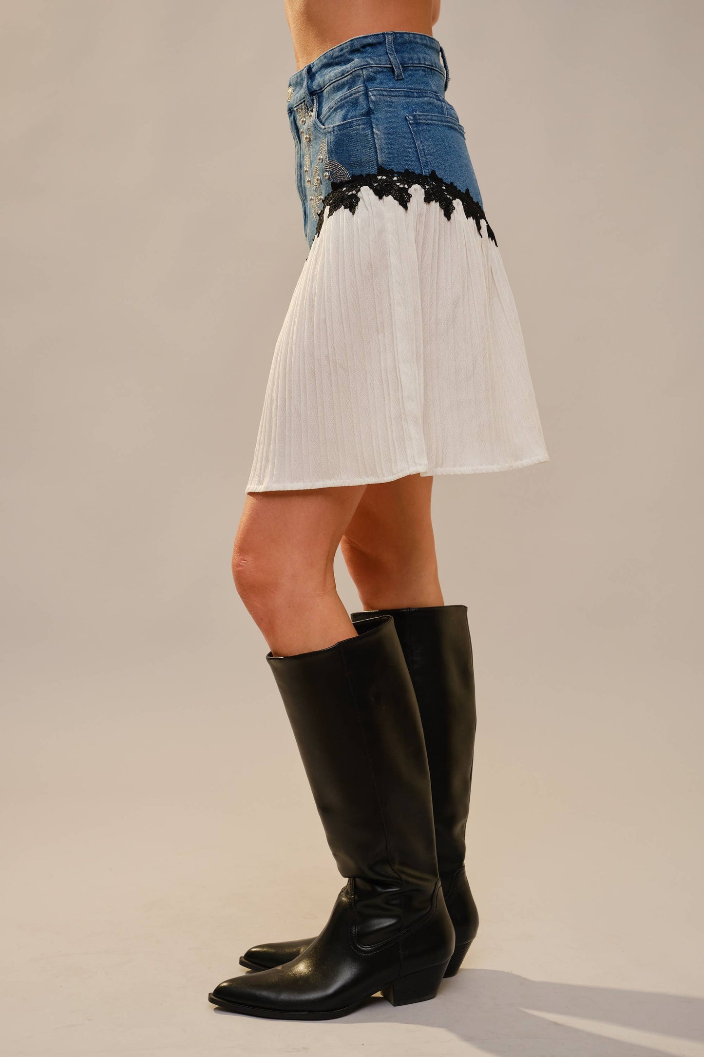 23639S Western Stitch Pleated Denim Skirt