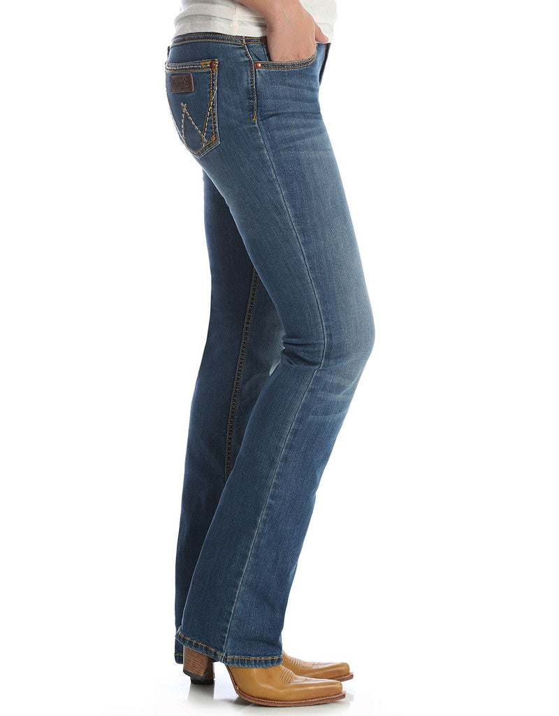 Wrangler Women's Retro Mae Stretch Mid Rise Slim Fit Boot Cut Jean - KM Wash