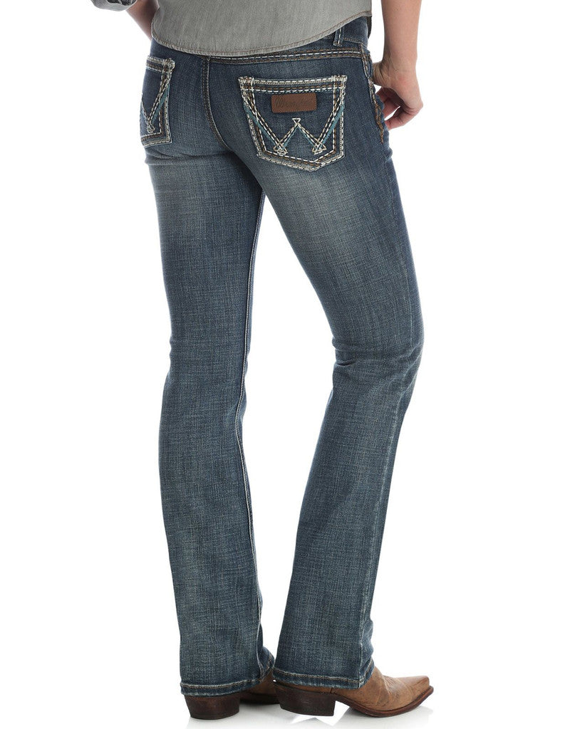 Wrangler Women's Retro Sadie Stretch Low Rise Slim Fit Boot Cut Jean - DW Wash